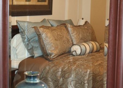 The Second Story Defiance Queen Suite